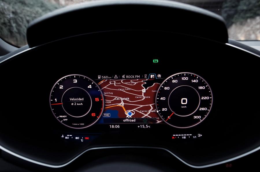 Панель приборов Audi TT Coupe 2.0 TDI Ultra (8S) 2014 года  (WW) (фото 15 из 15)